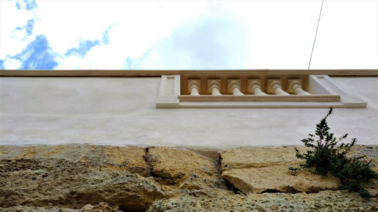 La Roche Bed & Breakfast Лече Екстериор снимка