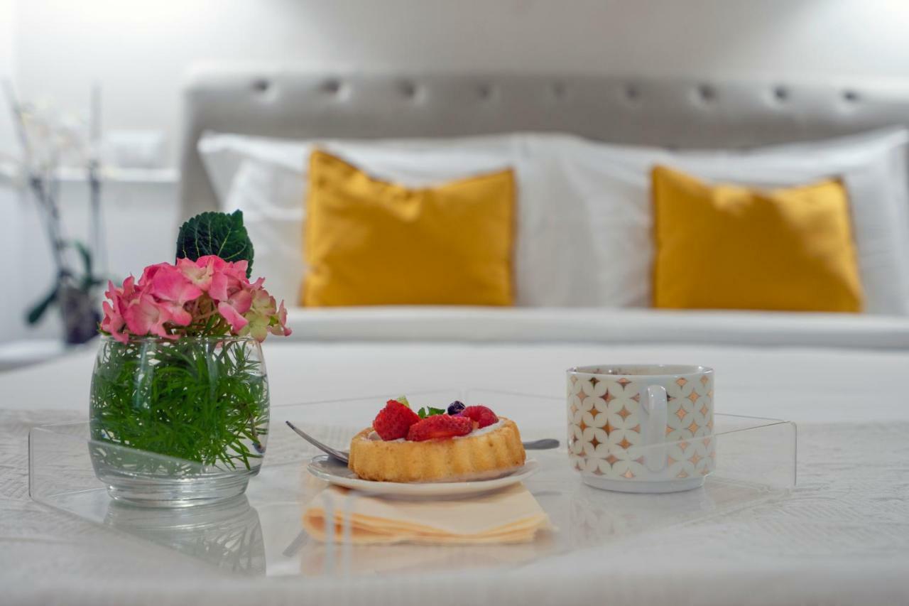 La Roche Bed & Breakfast Лече Екстериор снимка